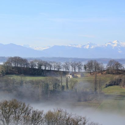 Vue sur les Pyrénées en Coeur de Béarn