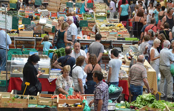 Mercado de Orthez los martes martes por la mañana
