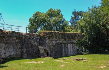 Les remparts du château Moncade à Orthez