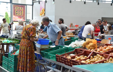 Orthez market on Tuesday mornings