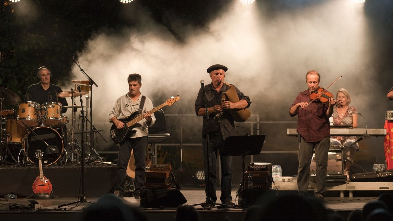 Calendrier Des Spectacles De Nadau 2023 Nadau En Concert À Orthez Le 10 Juin 2022