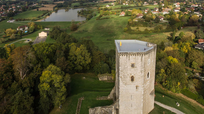 Tour Moncade à Orthez vue du ciel