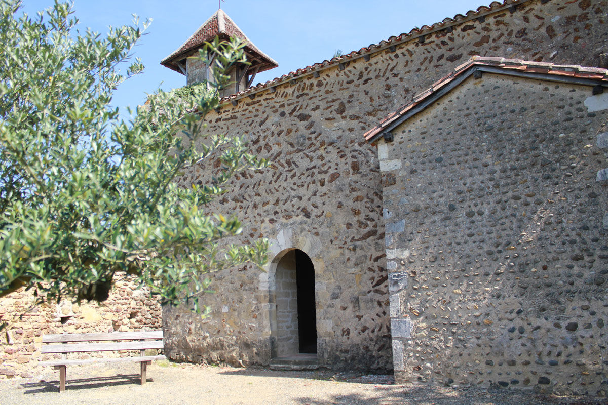 Clocher de la chapelle de Caubin à Arthez-de-Béarn