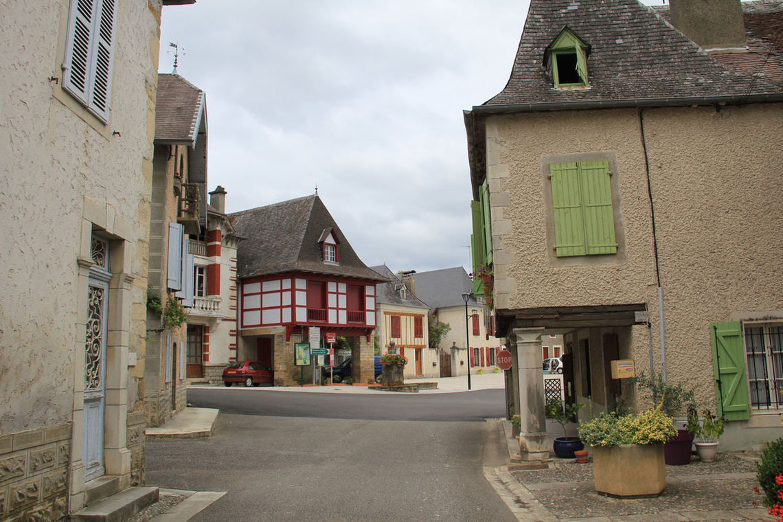 Bourg de Lucq-de-Béarn