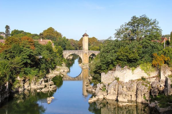 La gave de Pau et le pont vieux d'Orthez