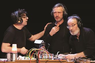 Théâtre : Presque égal à - ORTHEZ