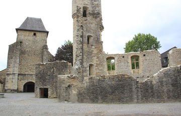 The church of St Vincent in Lucq-de-Béarn