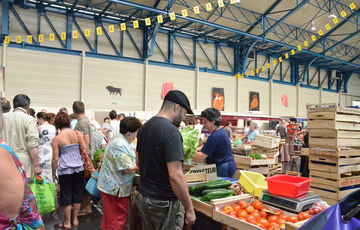 Orthez market on Tuesday mornings