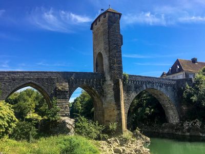 Au pied du pont vieux d'Orthez