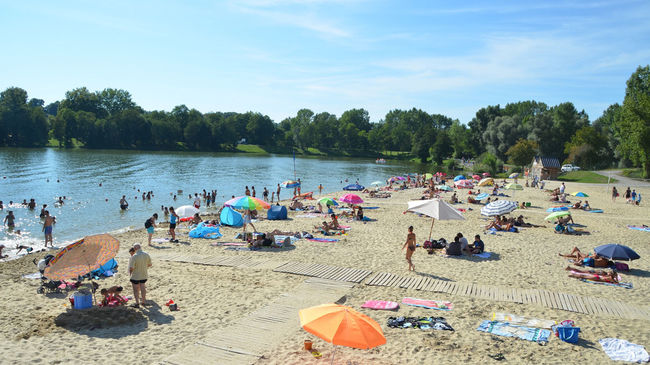 Plage de la base de loisirs Orthez-Biron