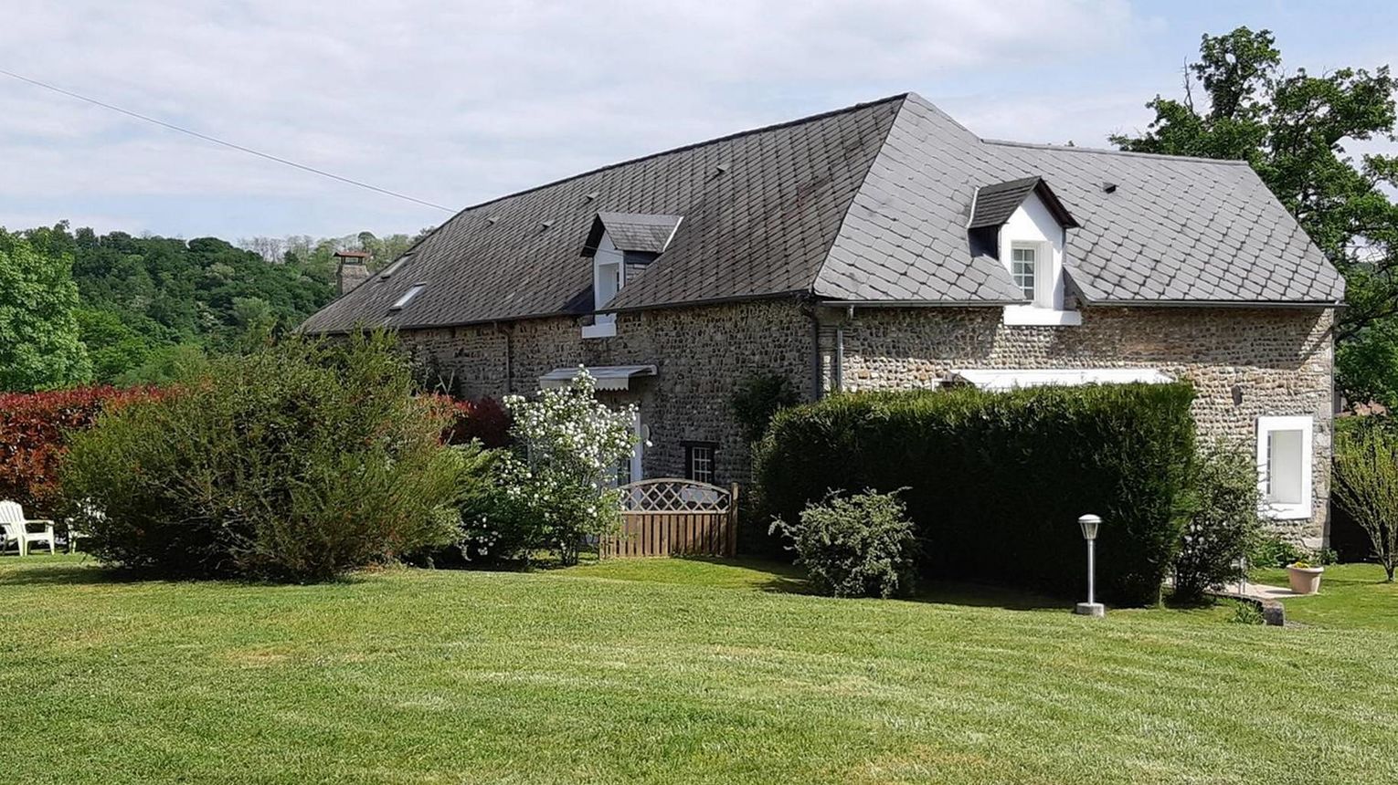 Gîtes de Bernet - Les Roses - MONEIN