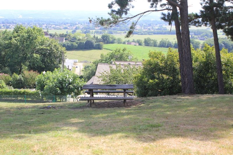 Aire de pique-nique - SERRES-SAINTE-MARIE