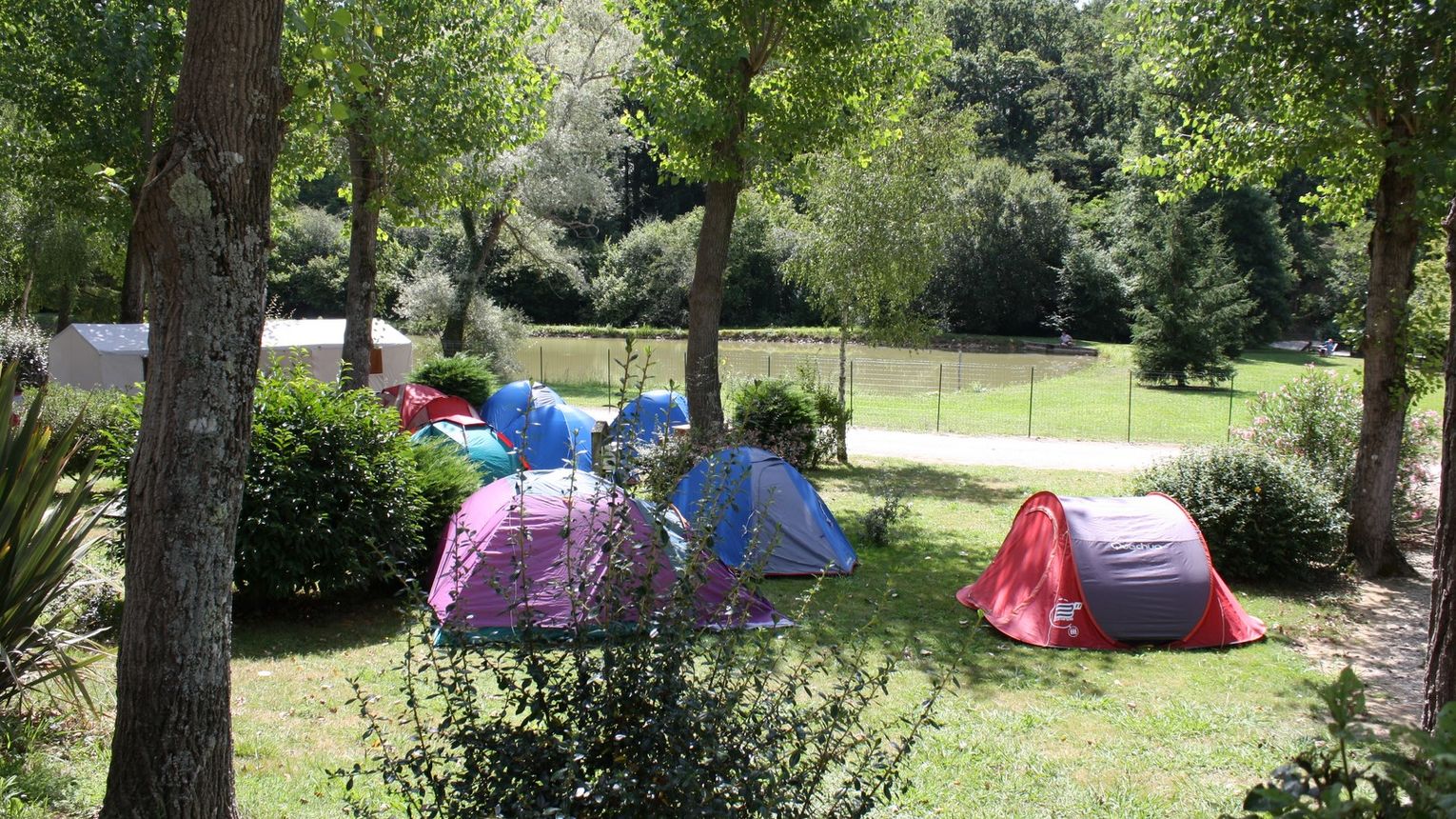 Camping municipal L'Orée du Bois - ARTHEZ-DE-BEARN