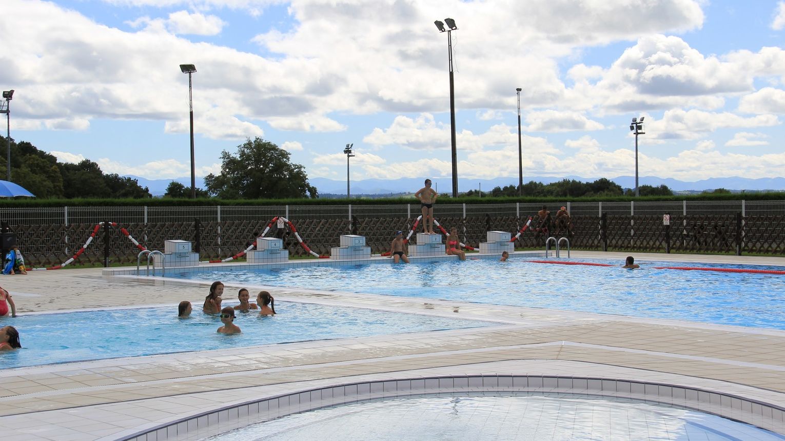 Piscine - ARTHEZ-DE-BEARN