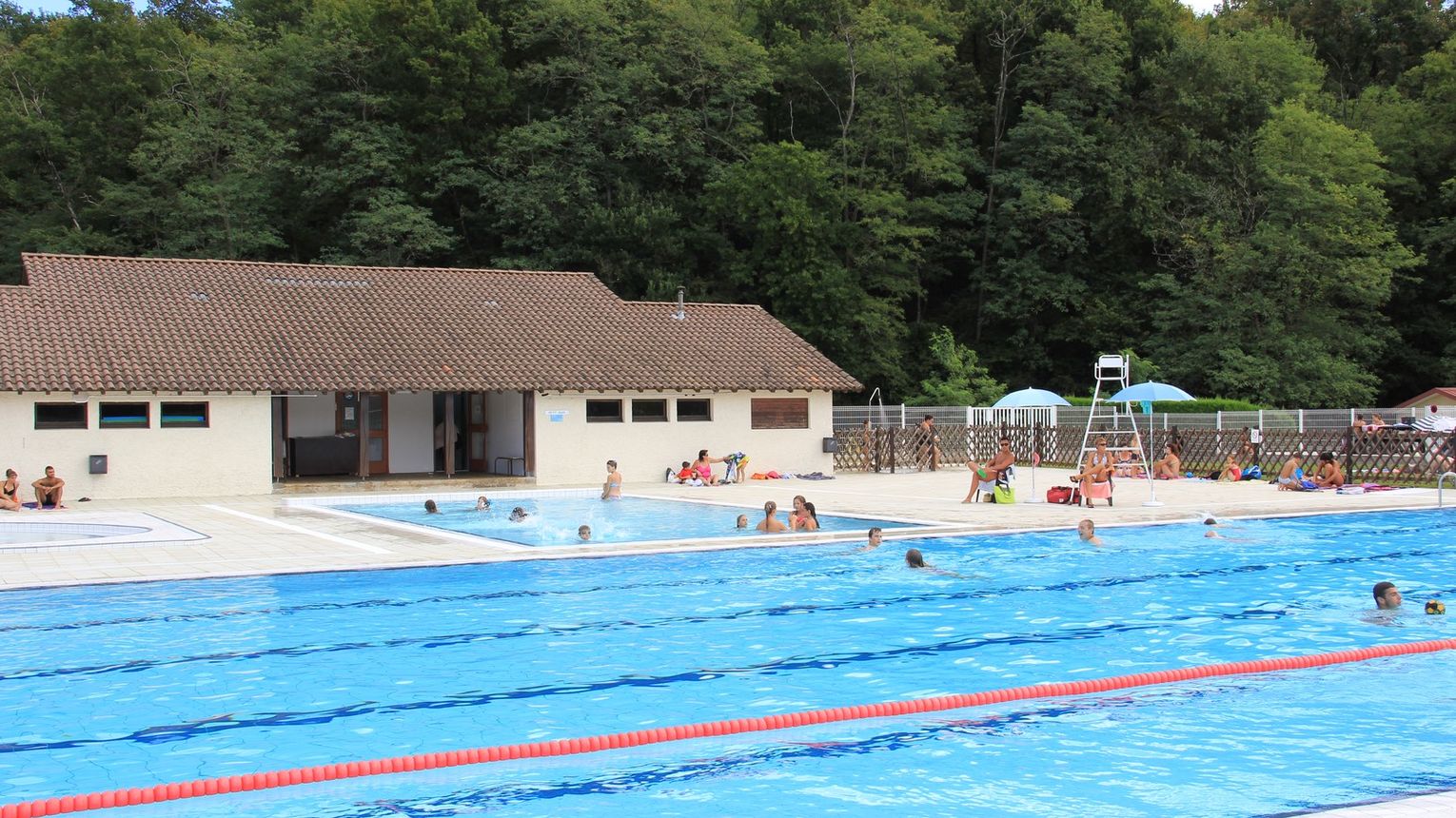 Piscine - ARTHEZ-DE-BEARN