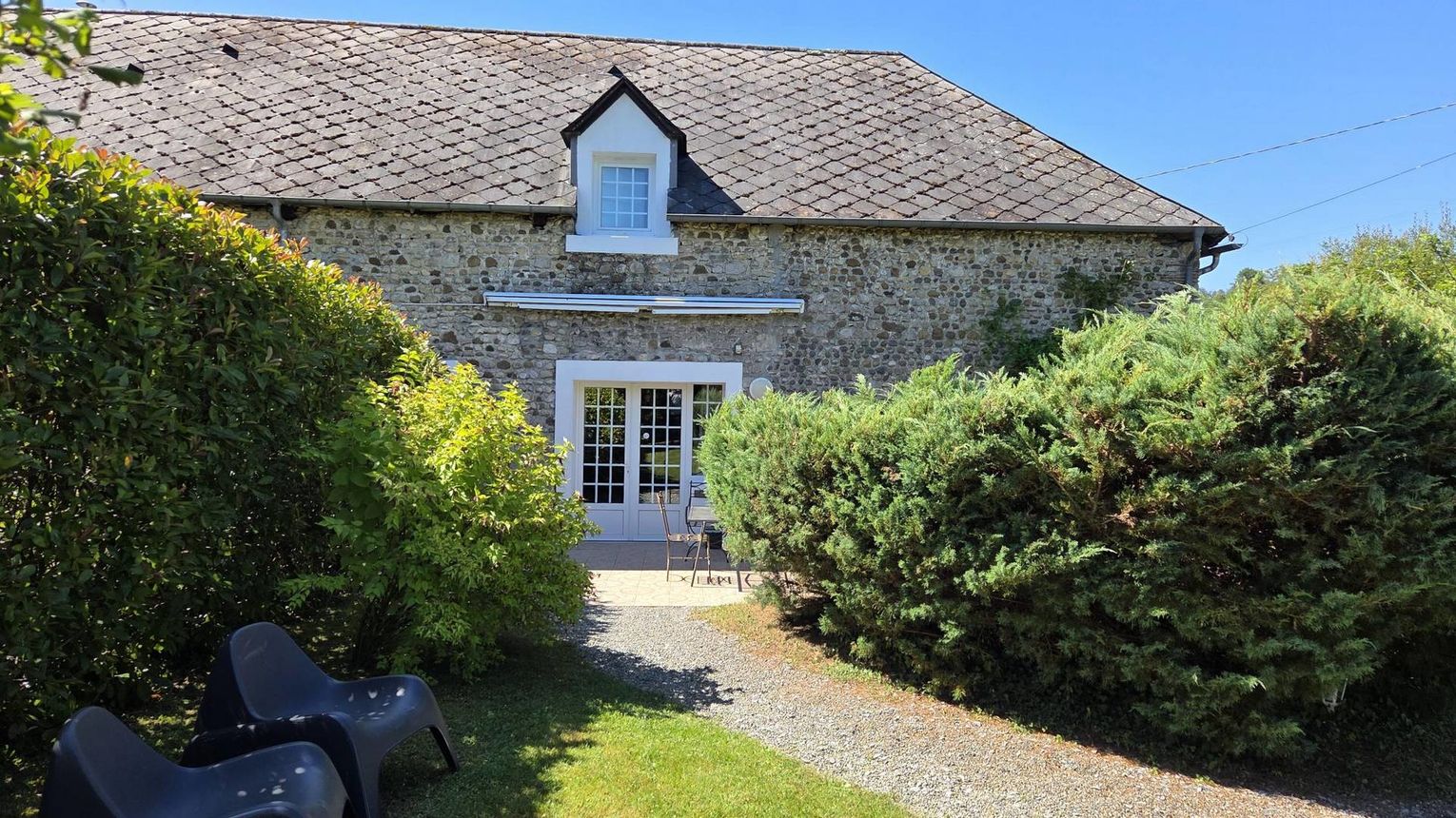 Gîtes de Bernet - Les Roses - MONEIN