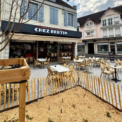 Chez Bertin - Café Place d'Armes - ORTHEZ