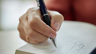 Dédicaces : Des femmes, ce livre. - ORTHEZ