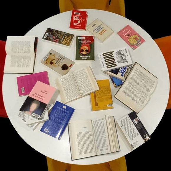 De livres en livres : papotage littéraire - ORTHEZ