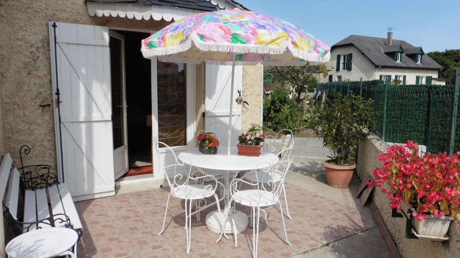 Gîte des fleurs - MONEIN