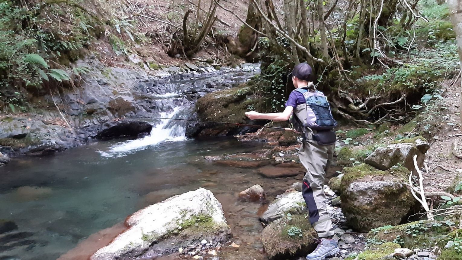 Le pêcheur Ô fil de l'eau - ARTHEZ-DE-BEARN
