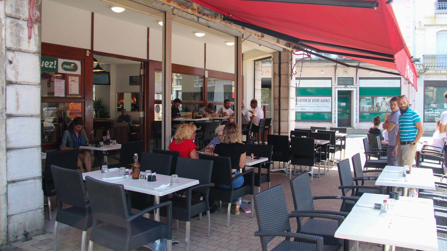 Chez Bertin - Café Place d'Armes - ORTHEZ