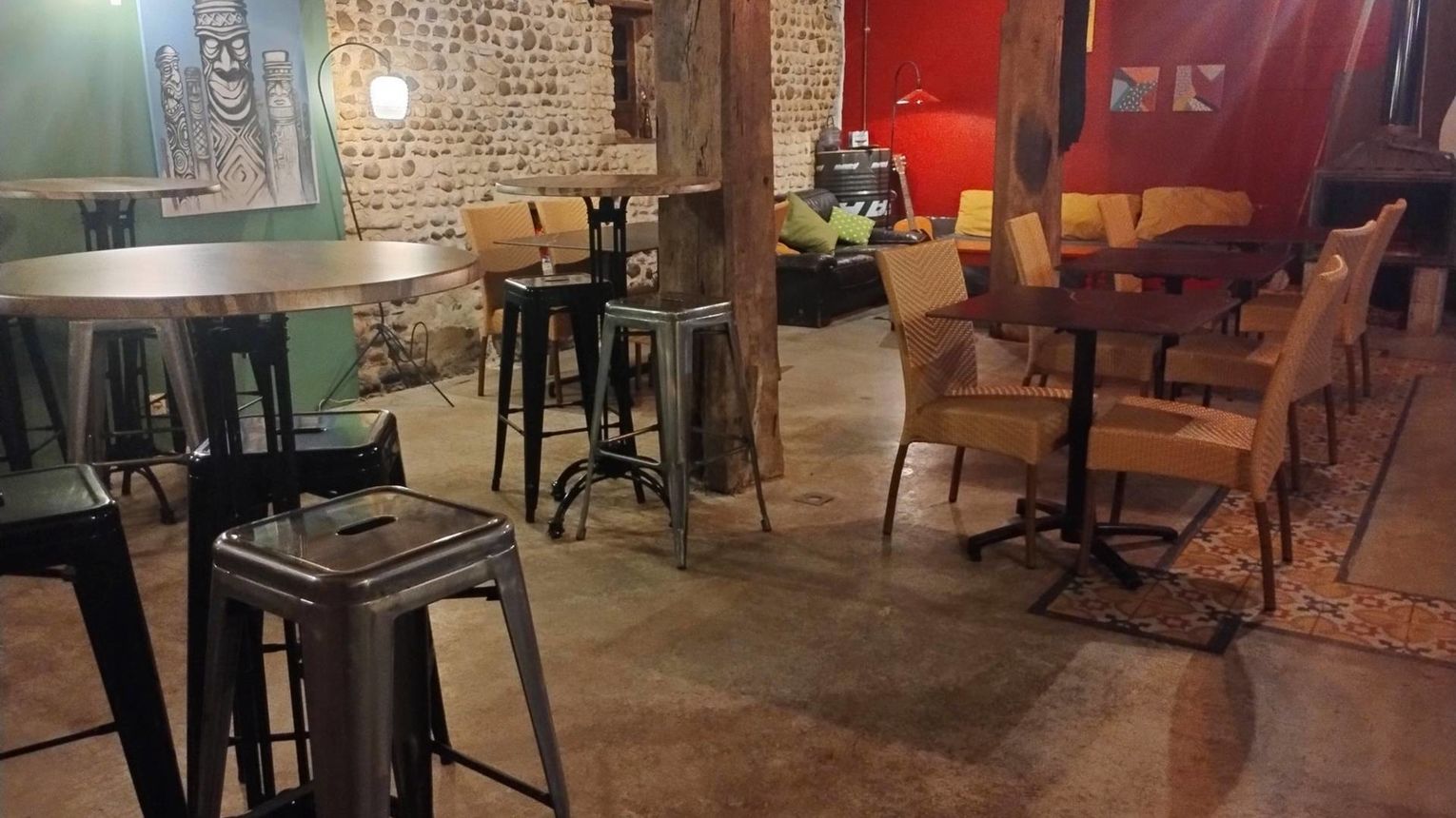 Le Moulin bouge - MONEIN