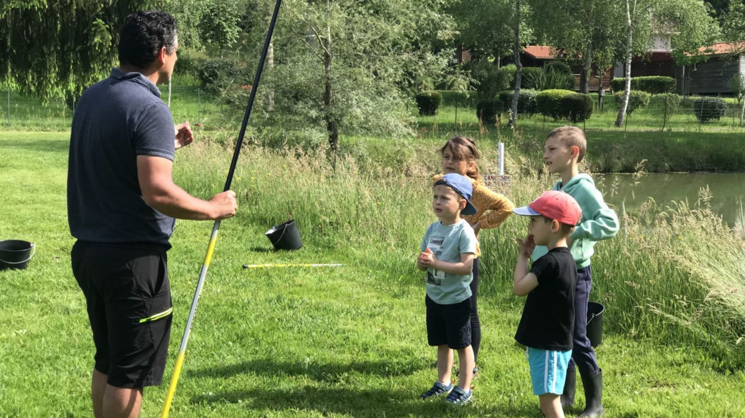 Le pêcheur Ô fil de l'eau - ARTHEZ-DE-BEARN