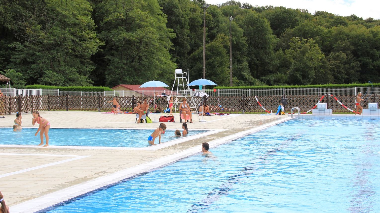 Piscine - ARTHEZ-DE-BEARN