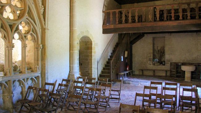 Enfeu et tribune de la chapelle de Caubin du 12ème siècle