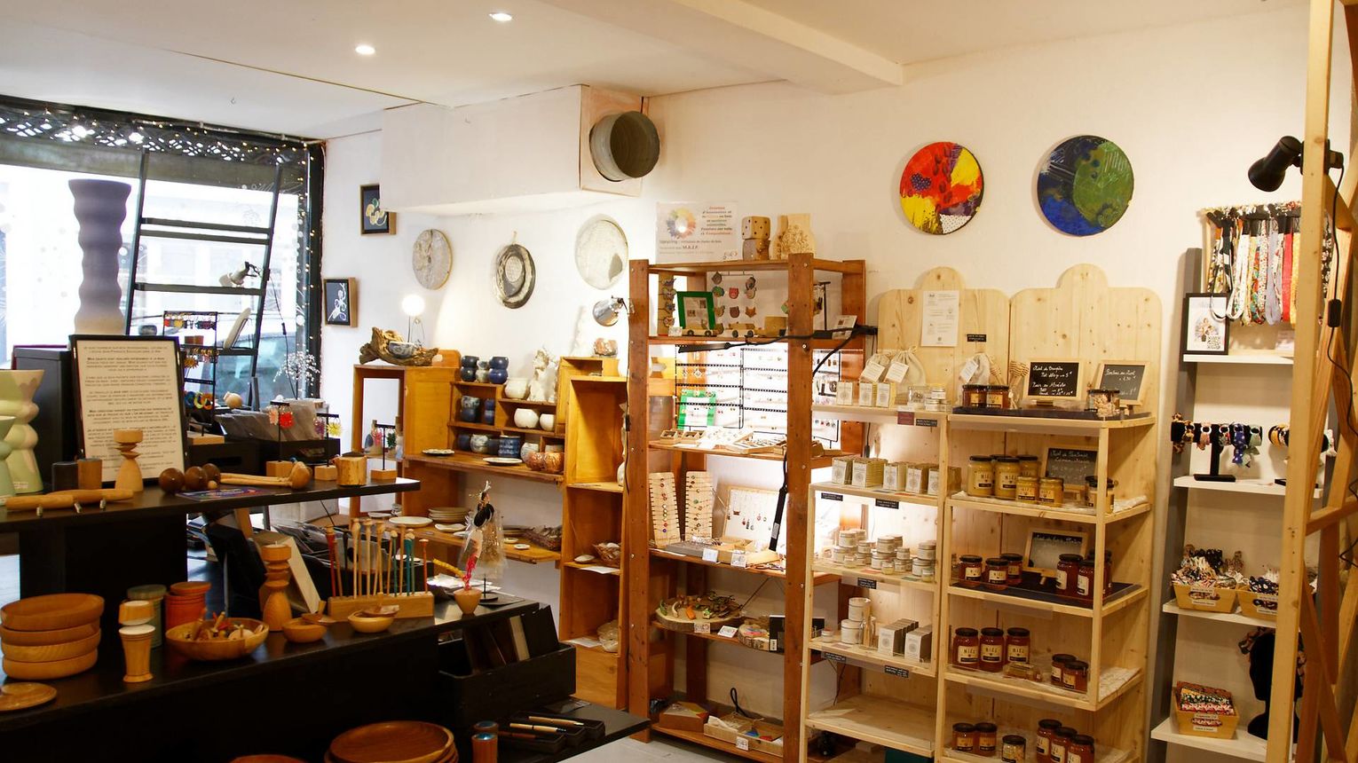 Amma Terre et Mad'in Aquiu - MONEIN