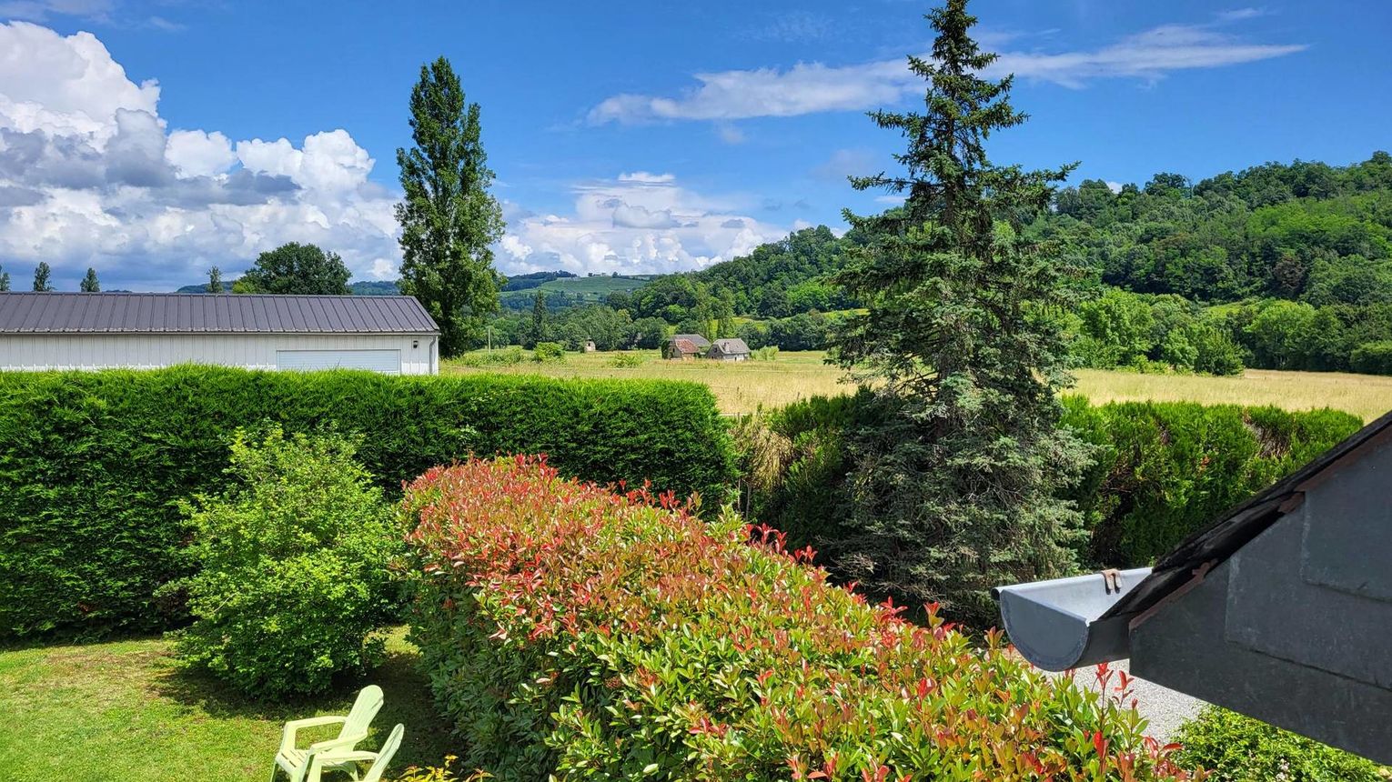 Gîtes de Bernet - Les Roses - MONEIN