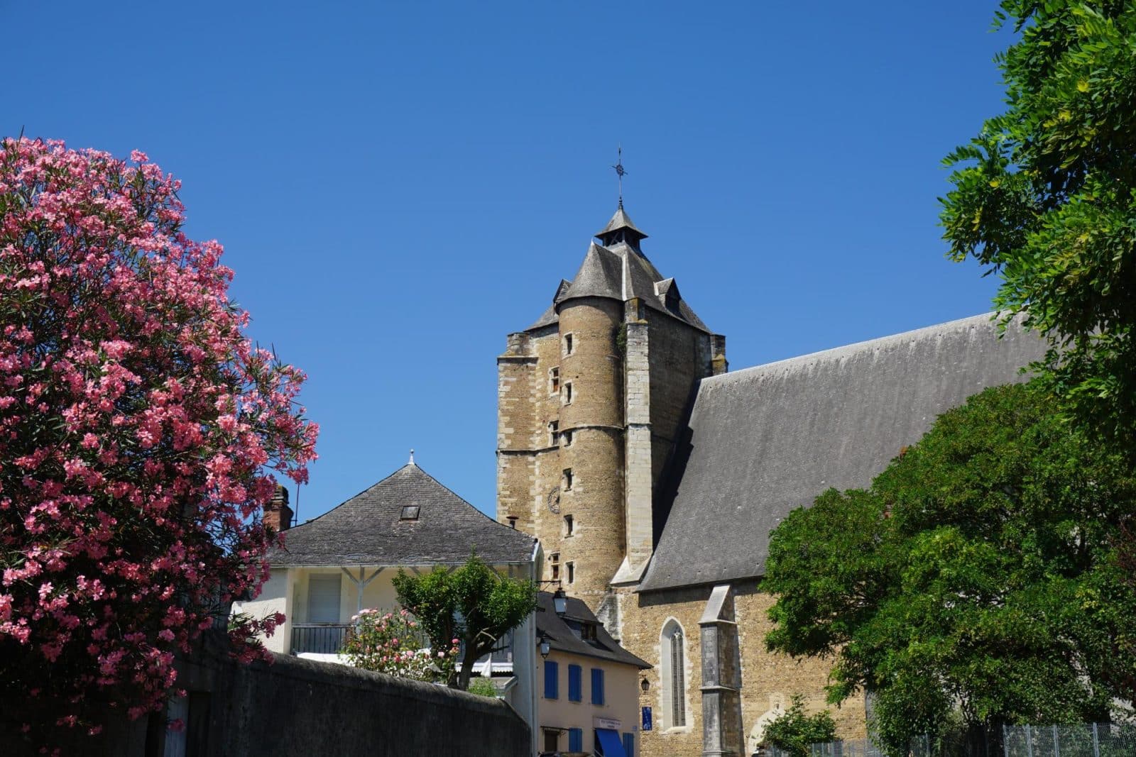 Eglise St Girons de Monein