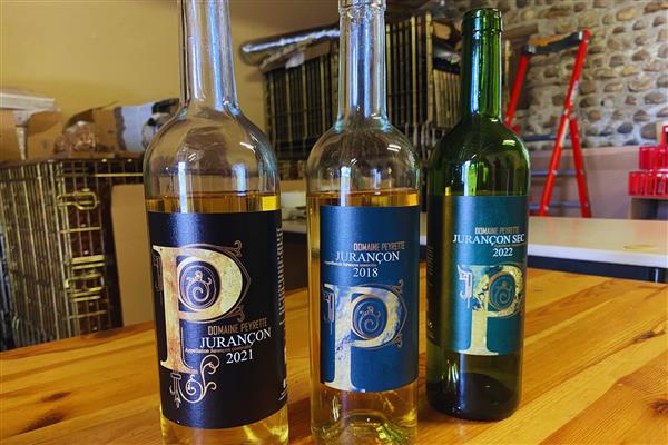 Domaine Peyrette vignoble jurancon cuqueron bouteilles
