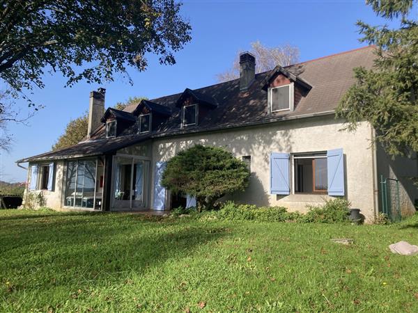 Madame Albertine COURTIADE