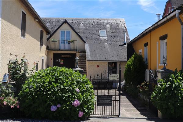 Domaine Montesquiou monein vignoble jurancon Entrée