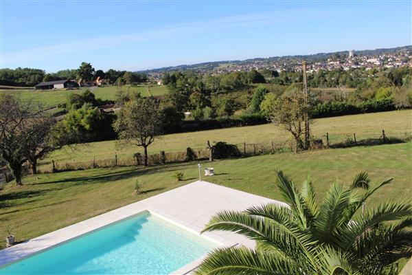 Gite au duc-piscine et vue