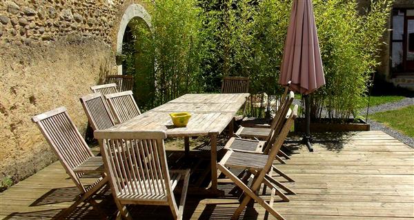 Gite de l'arche extérieur terrasse1