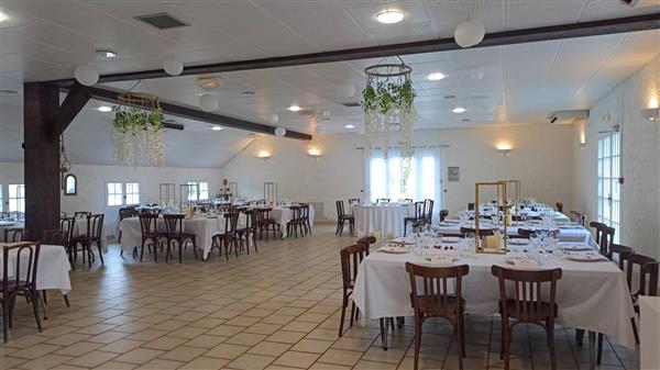 Le coq en pâte - salle2