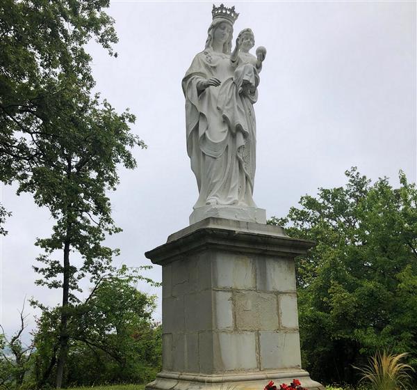 rando du Luzoue statue